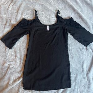 3/4 sleeve black dress